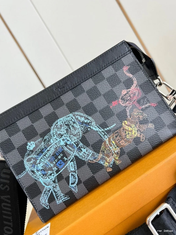 Cheap WEARABLE LOUIS GASTON VUITTON 0802